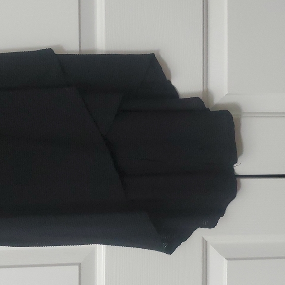 High-low Tank Top - Picture 2 of 4